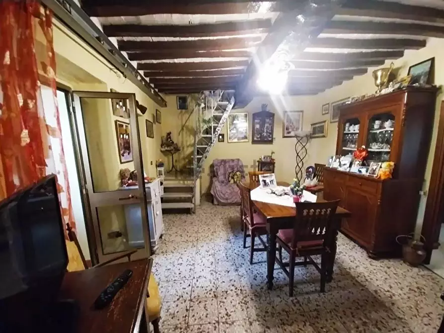 casa indipendente in vendita a Calci in zona Montemagno
