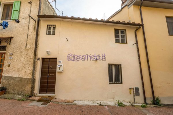 appartamento in vendita a Calci