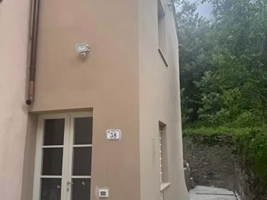 casa indipendente in vendita a Calci