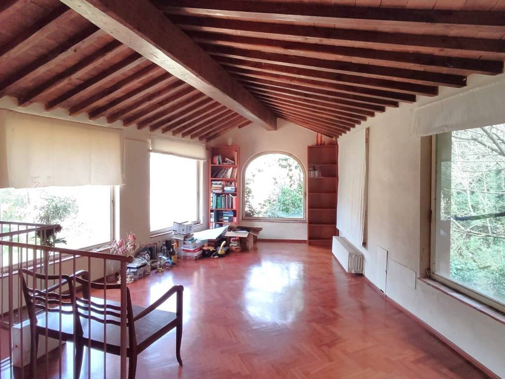 casa indipendente in vendita a Calci