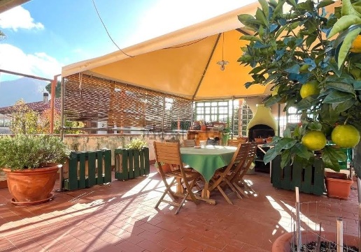 casa indipendente in vendita a Calci
