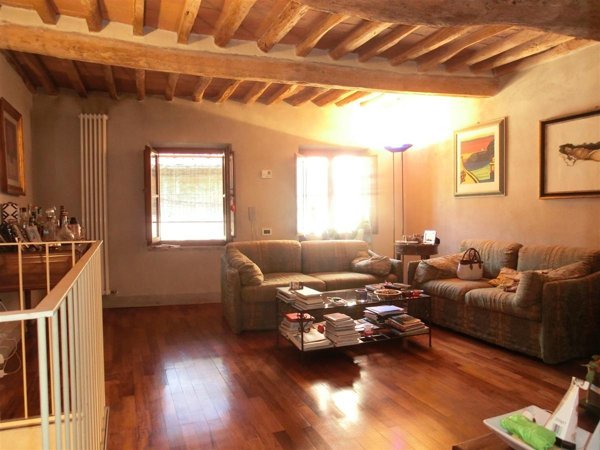 casa indipendente in vendita a Calci