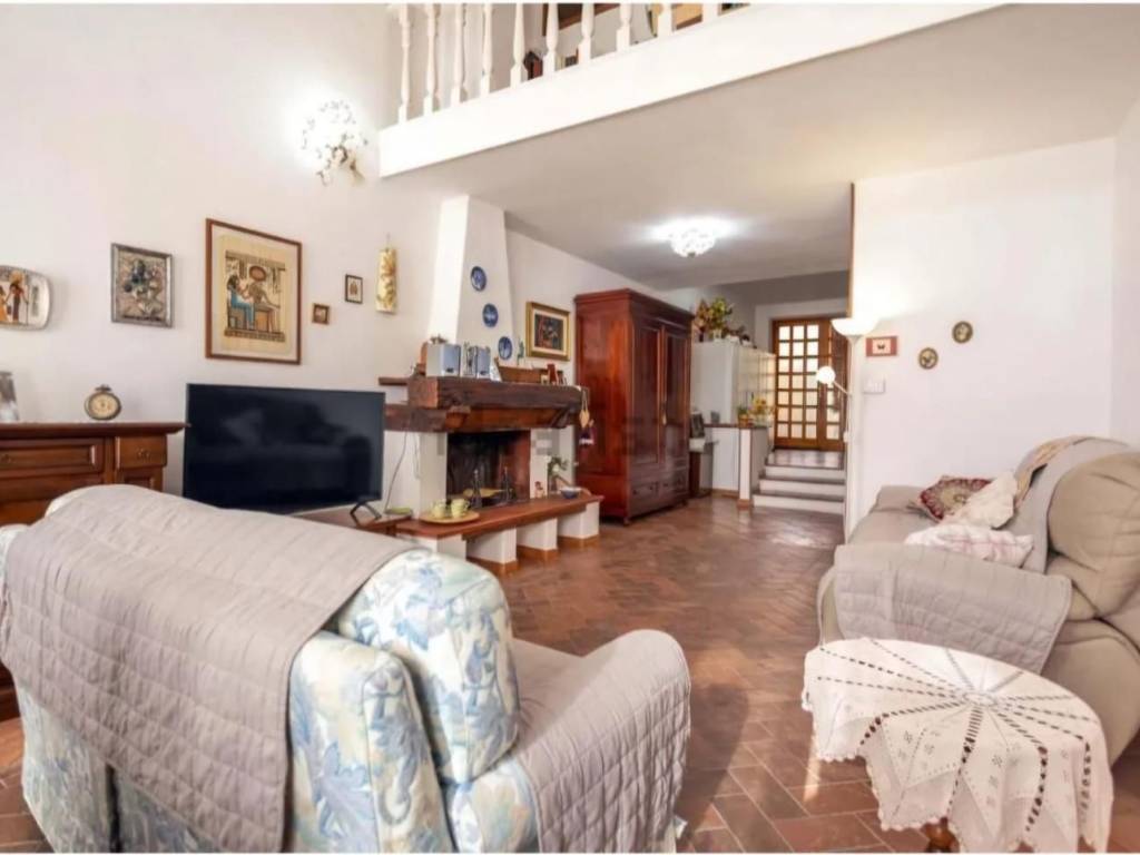 casa indipendente in vendita a Calci in zona Villa