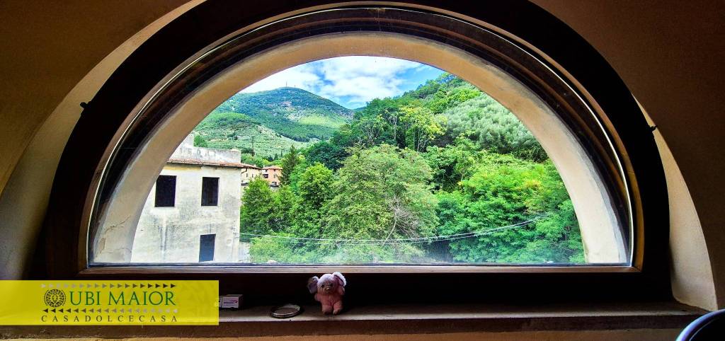 appartamento in vendita a Calci