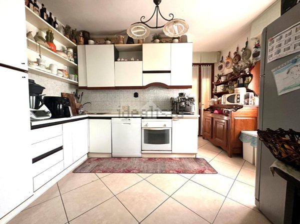 casa indipendente in vendita a Calci in zona Villa