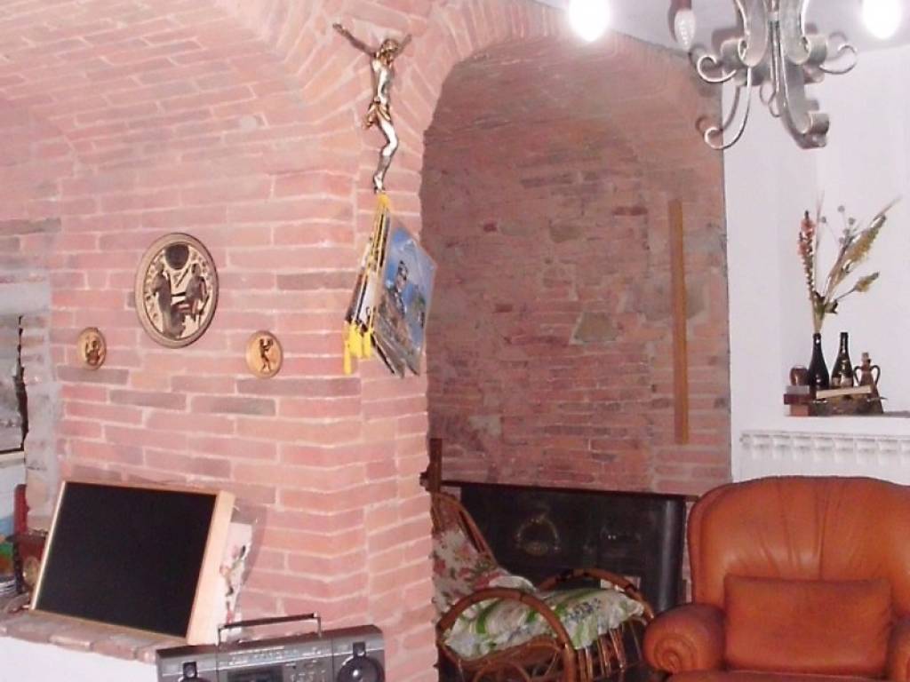casa indipendente in vendita a Calci