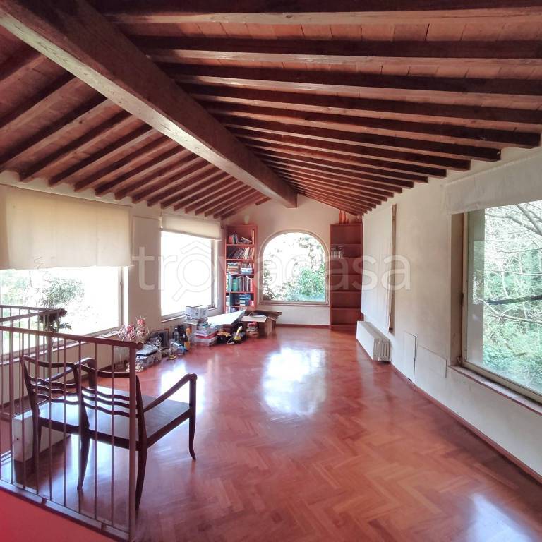 casa indipendente in vendita a Calci