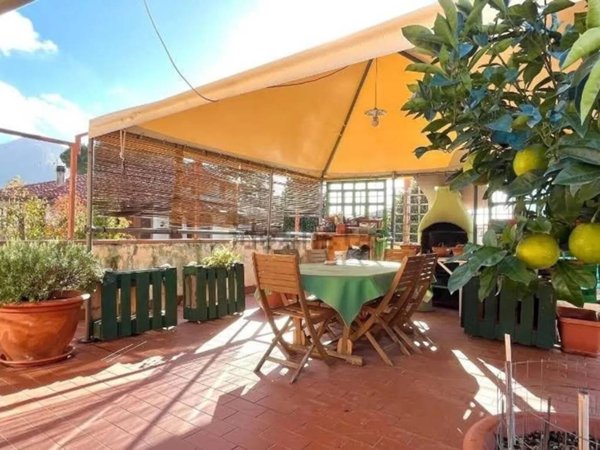 casa indipendente in vendita a Calci in zona Villa