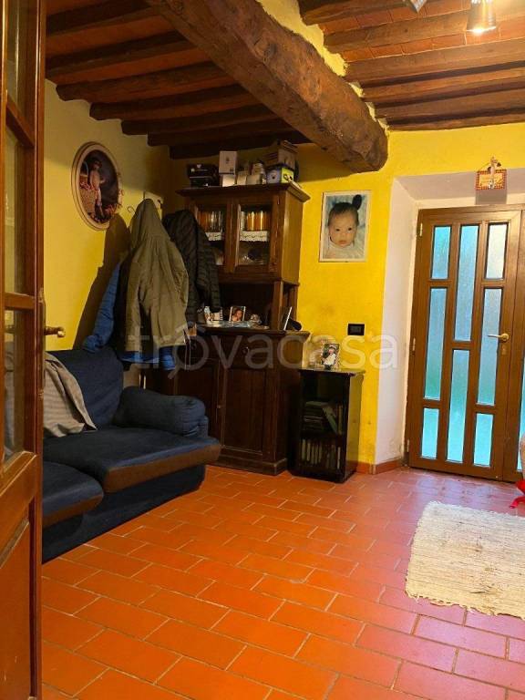 casa indipendente in vendita a Calci