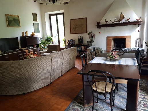 casa indipendente in vendita a Calci in zona Villa