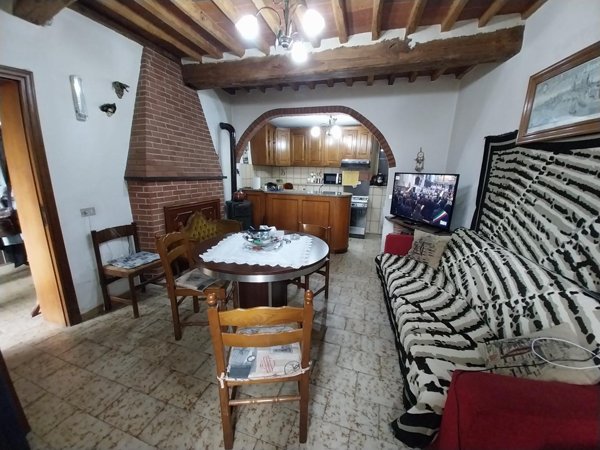 casa indipendente in vendita a Calci