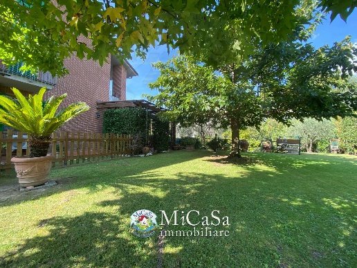 casa indipendente in vendita a Calci in zona Villa