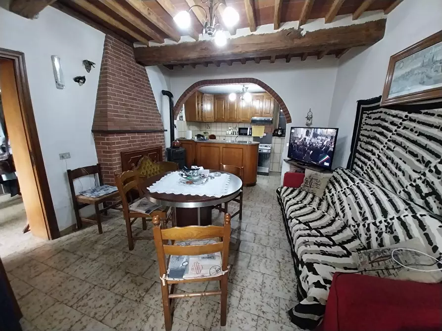 casa semindipendente in vendita a Calci