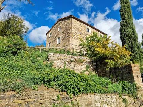casa indipendente in vendita a Calci