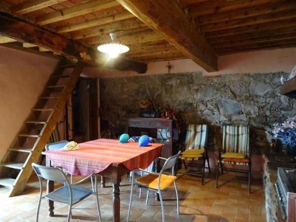 casale in vendita a Calci