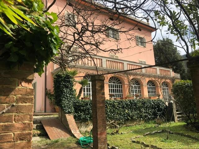 casa indipendente in vendita a Calci in zona Villa