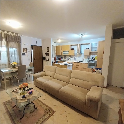 casa semindipendente in vendita a Calci