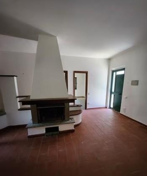 casa indipendente in vendita a Calci in zona Montemagno