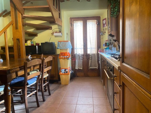 casa indipendente in vendita a Calci