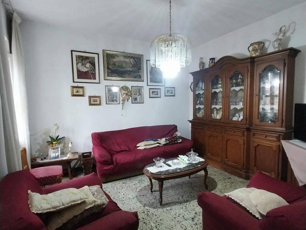 casa indipendente in vendita a Calci