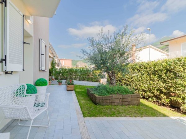 casa indipendente in vendita a Calci in zona Villa