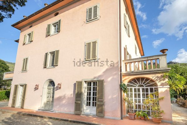 casa indipendente in vendita a Calci in zona Villa