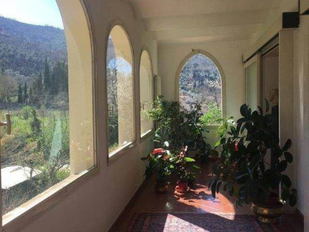 casa indipendente in vendita a Calci in zona Villa