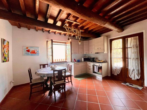 casa indipendente in vendita a Calci in zona Villa