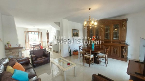 casa indipendente in vendita a Calci