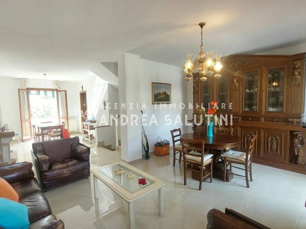 casa indipendente in vendita a Calci in zona Villa