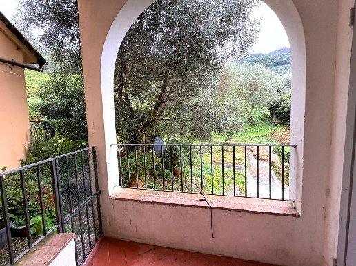 casa indipendente in vendita a Calci