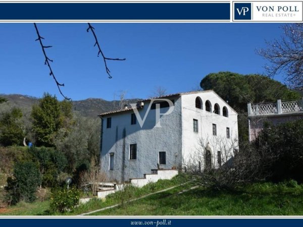 casa indipendente in vendita a Calci in zona Villa