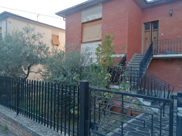 appartamento in vendita a Calci