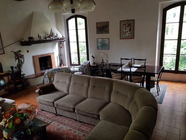 casa indipendente in vendita a Calci