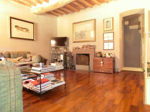 intera palazzina in vendita a Calci