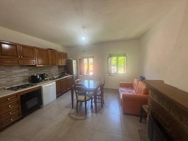 casa indipendente in vendita a Calci