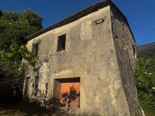 casa indipendente in vendita a Calci
