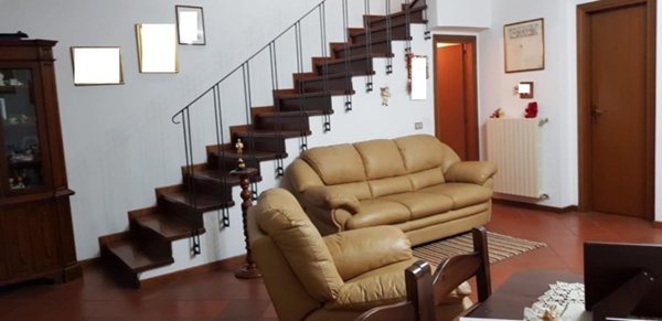 casa indipendente in vendita a Calci in zona Villa