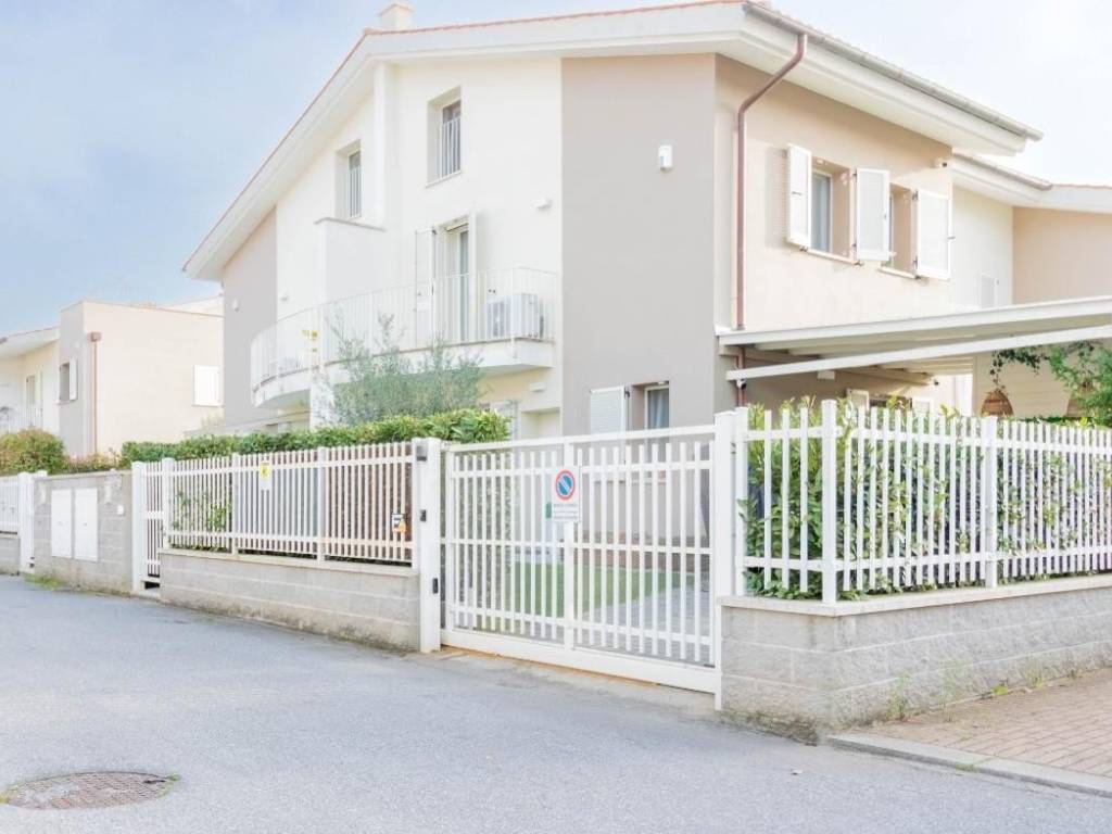 casa indipendente in vendita a Calci