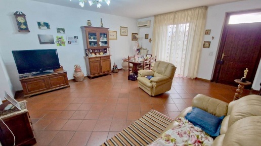 casa indipendente in vendita a Calci in zona Villa