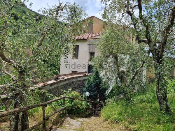casa indipendente in vendita a Calci