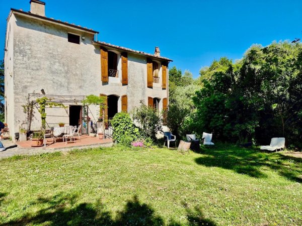 casa indipendente in vendita a Calci in zona Villa