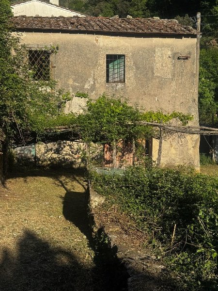 casa indipendente in vendita a Calci