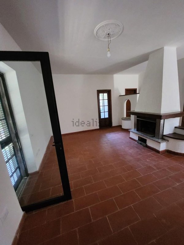 casa indipendente in vendita a Calci