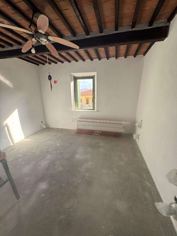 casale in vendita a Calci in zona Villa