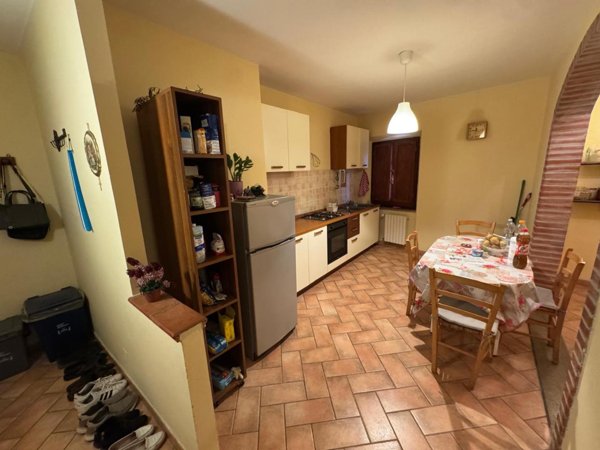 appartamento in vendita a Calci in zona Villa