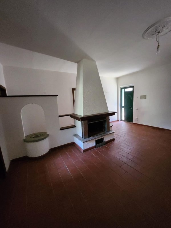casa indipendente in vendita a Calci in zona Villa