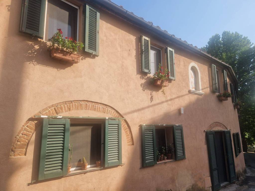 casa indipendente in vendita a Calci in zona Montemagno