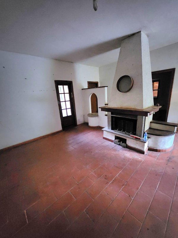 casa indipendente in vendita a Calci in zona Villa