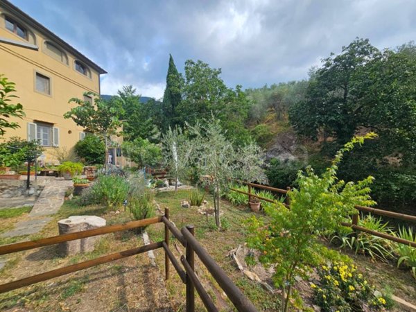appartamento in vendita a Calci in zona Villa